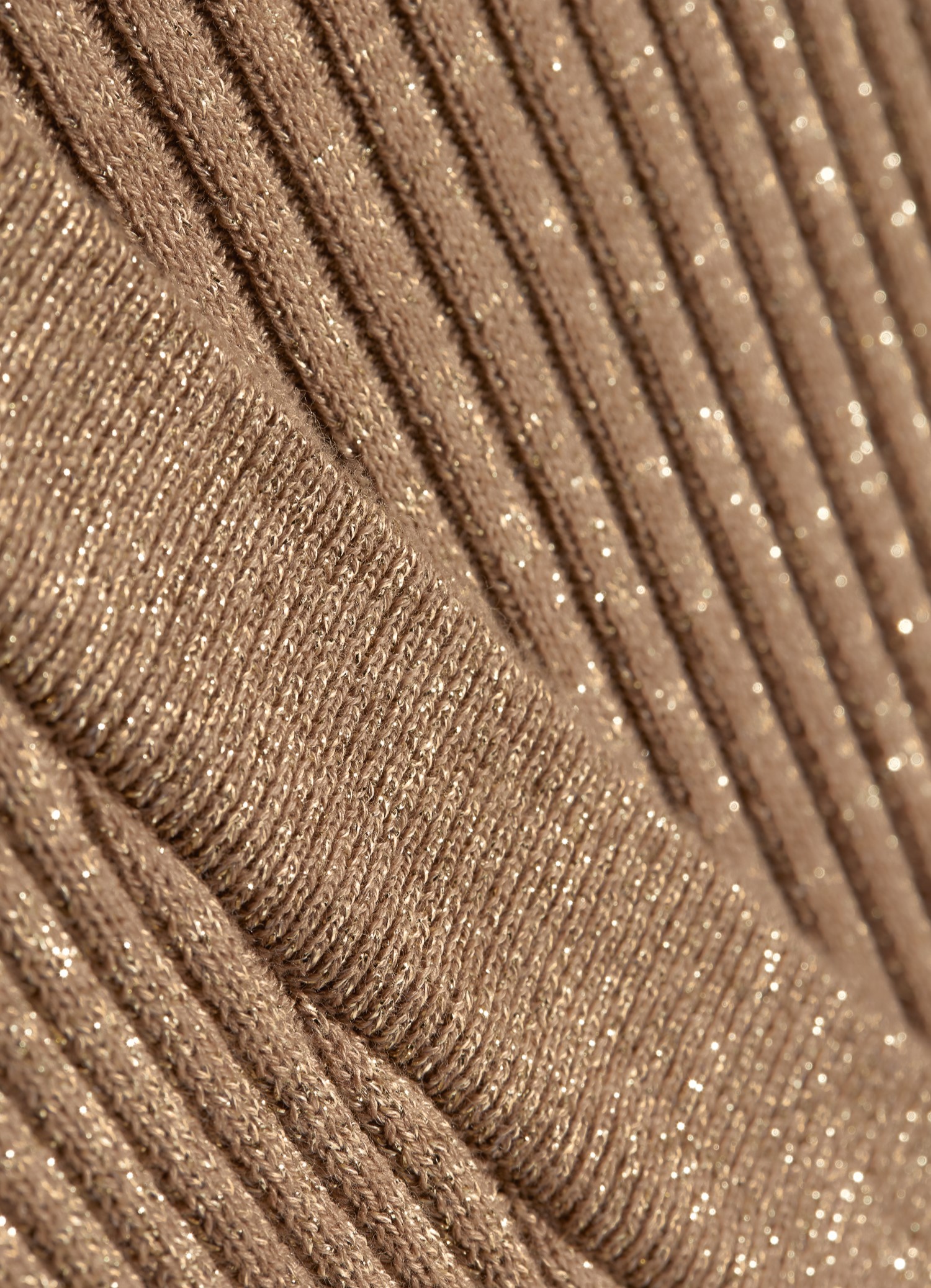 RIBBED KNIT CROP TOP - GOLD